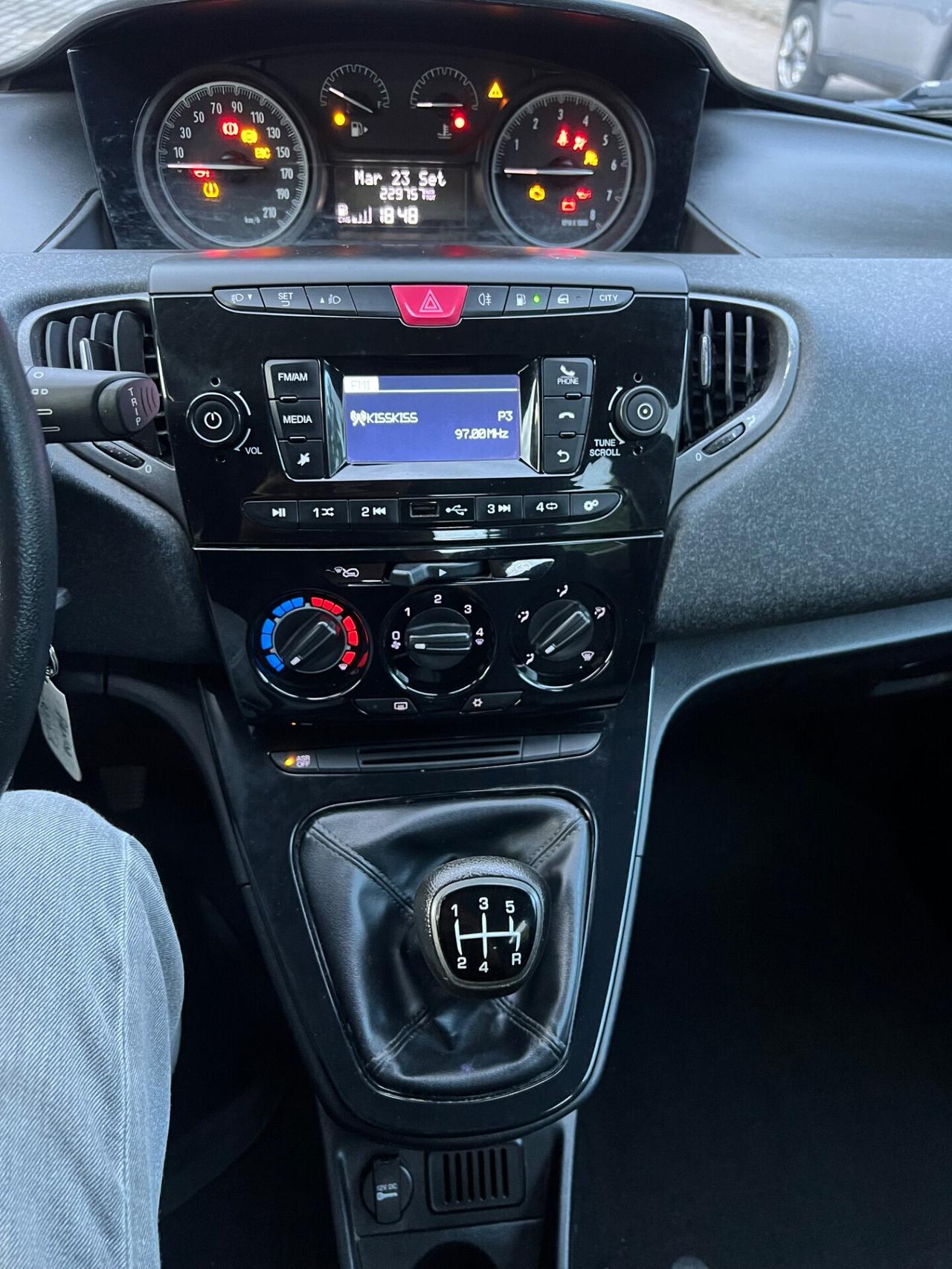 Lancia Ypsilon 0.9 TwinAir 5 porte Metano Ecochic 2018
