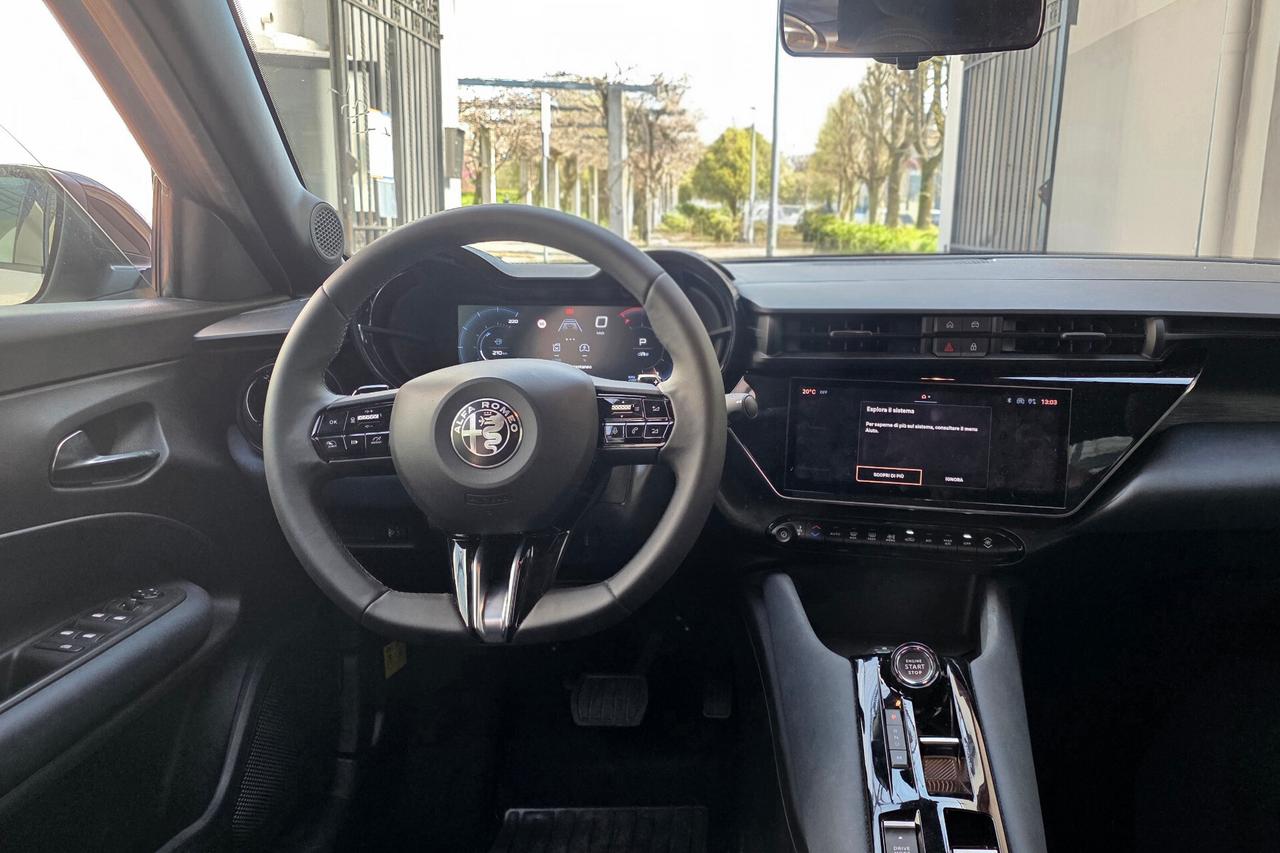 Alfa Romeo Junior 1.2 145 CV Hybrid eDCT6