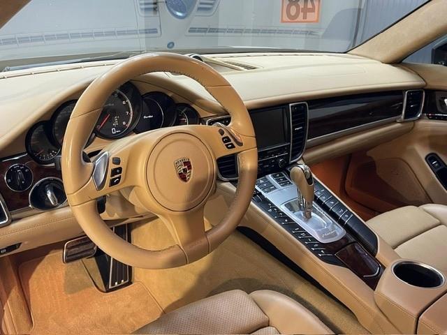 Porsche Panamera 4.8 Turbo