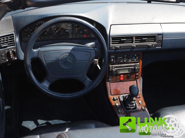 MERCEDES-BENZ SL 300 R129