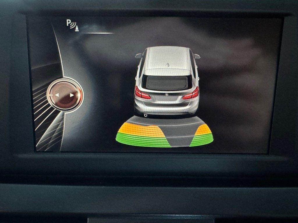 BMW 216 d Active Tourer Sport Naavi Led Full Opt