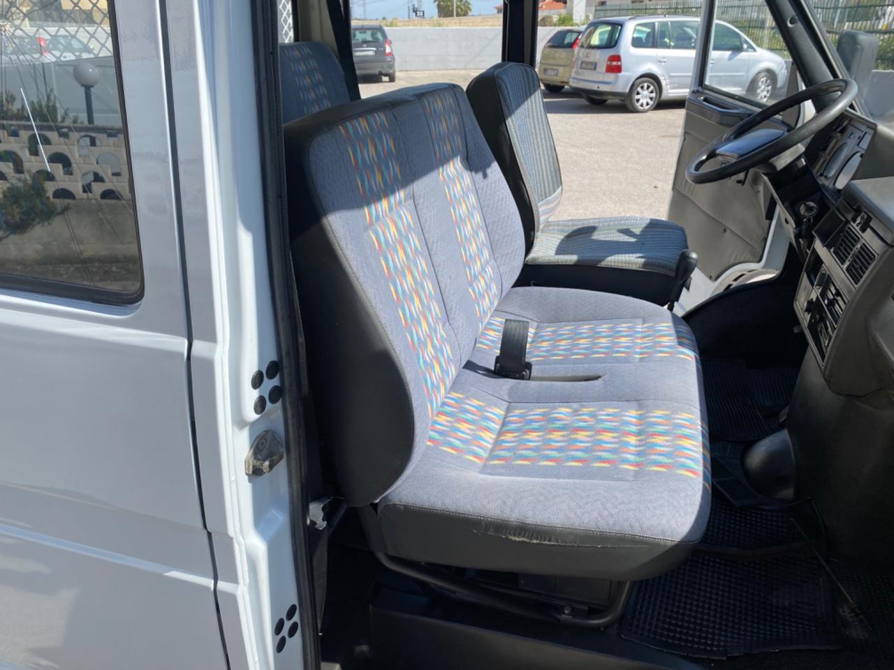 Iveco Daily 35.10 2.8 TD PC-DC Cab.7p.ti Basic