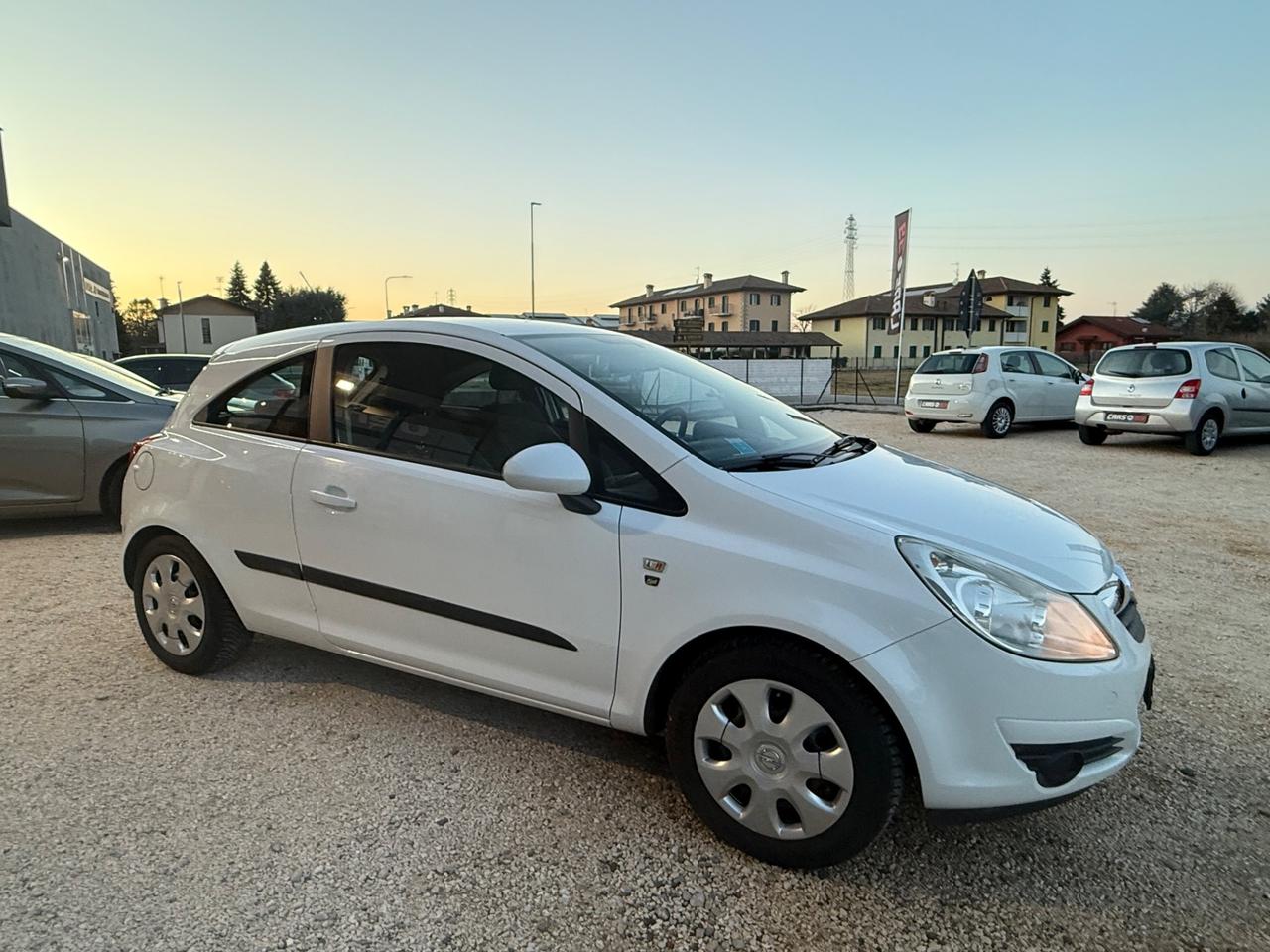 Opel Corsa 1.2 80CV 3 porte GPL-TECH Club GPL DI SERIE