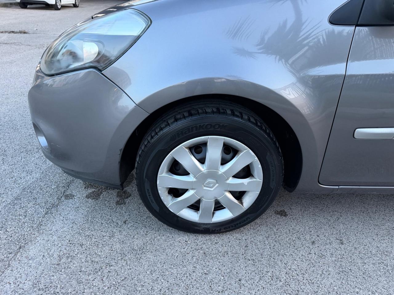 Renault Clio 1.5 dCi 75 CV 2012 navigatore