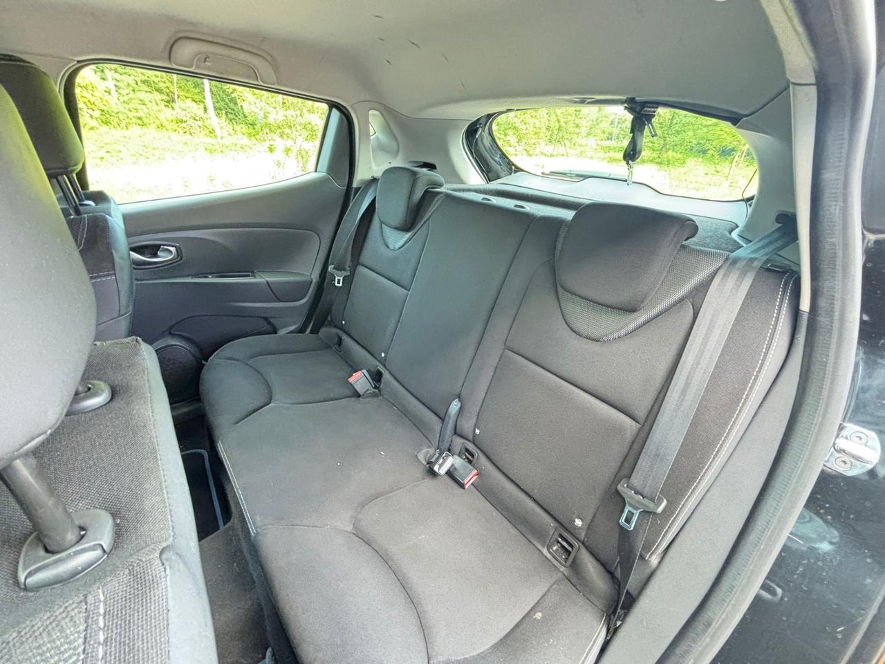 Renault Clio 1.2 75 CV 5 porte Duel