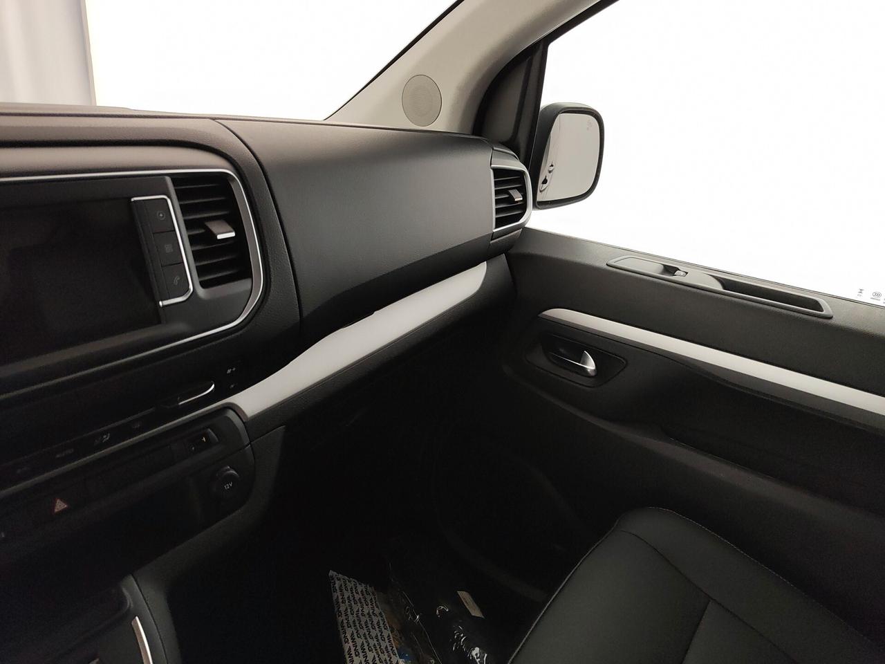 Peugeot Traveller e-Traveller motore elettrico 136 CV 75kWh Std Business Vip
