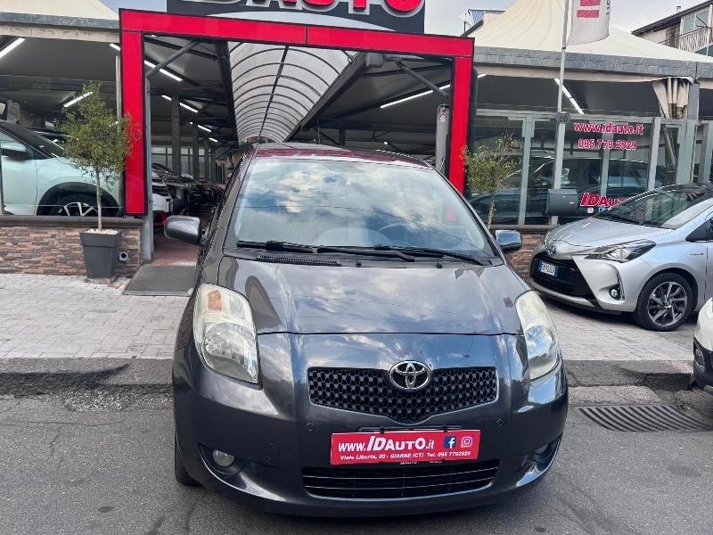 Toyota Yaris 1.4 D-4D 5 porte Navi