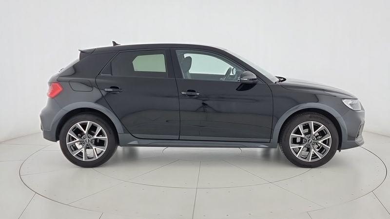 Audi A1 citycarver 30 TFSI Admired
