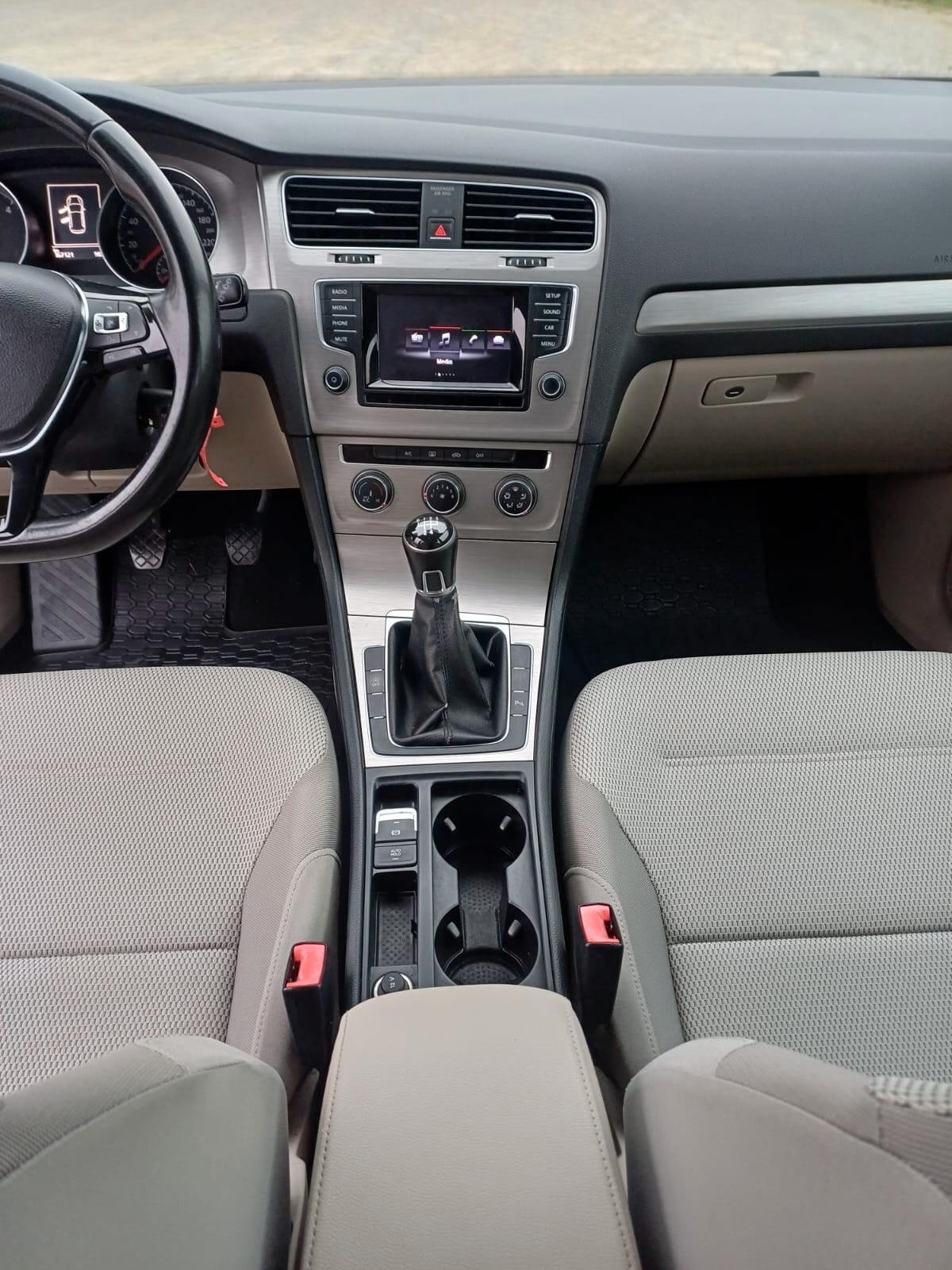 Volkswagen Golf 1.6 TDI 5p. Highline BlueMotion Technology