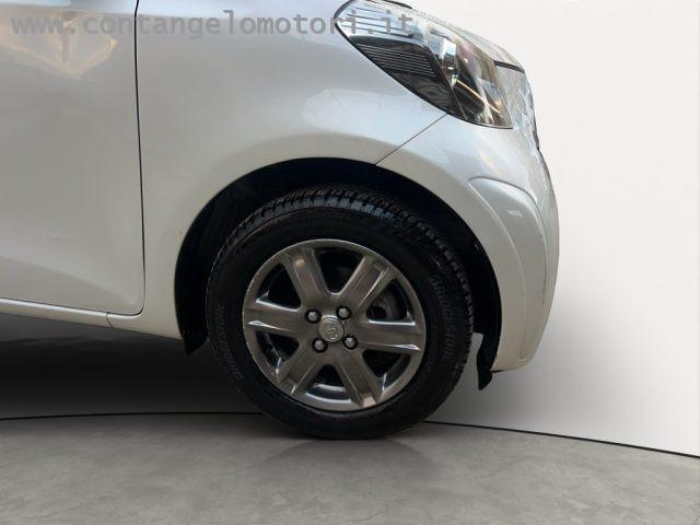 TOYOTA iQ 1.0