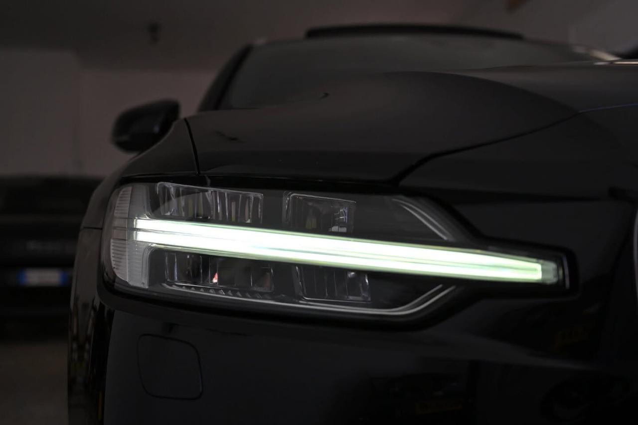 Volvo V60 B4 (d) automatico Plus Bright