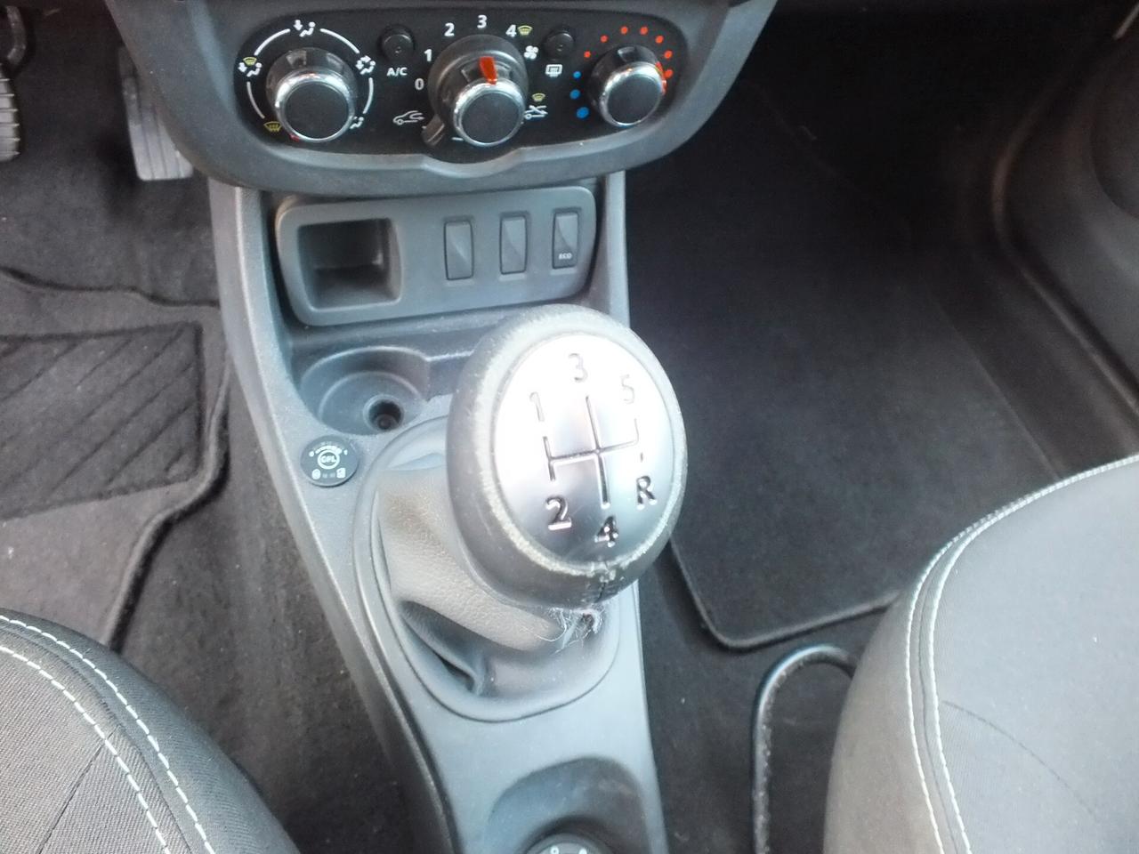 Dacia Duster 1.6 110CV 4x2*GPL DI FABBRICA*UNIPRO*NAVI*