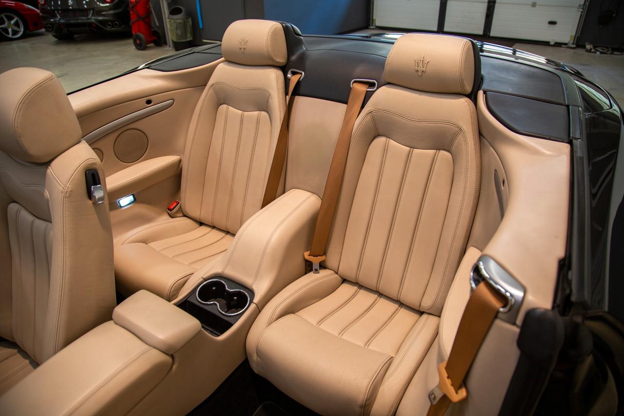 Maserati GranCabrio 4.7 V8