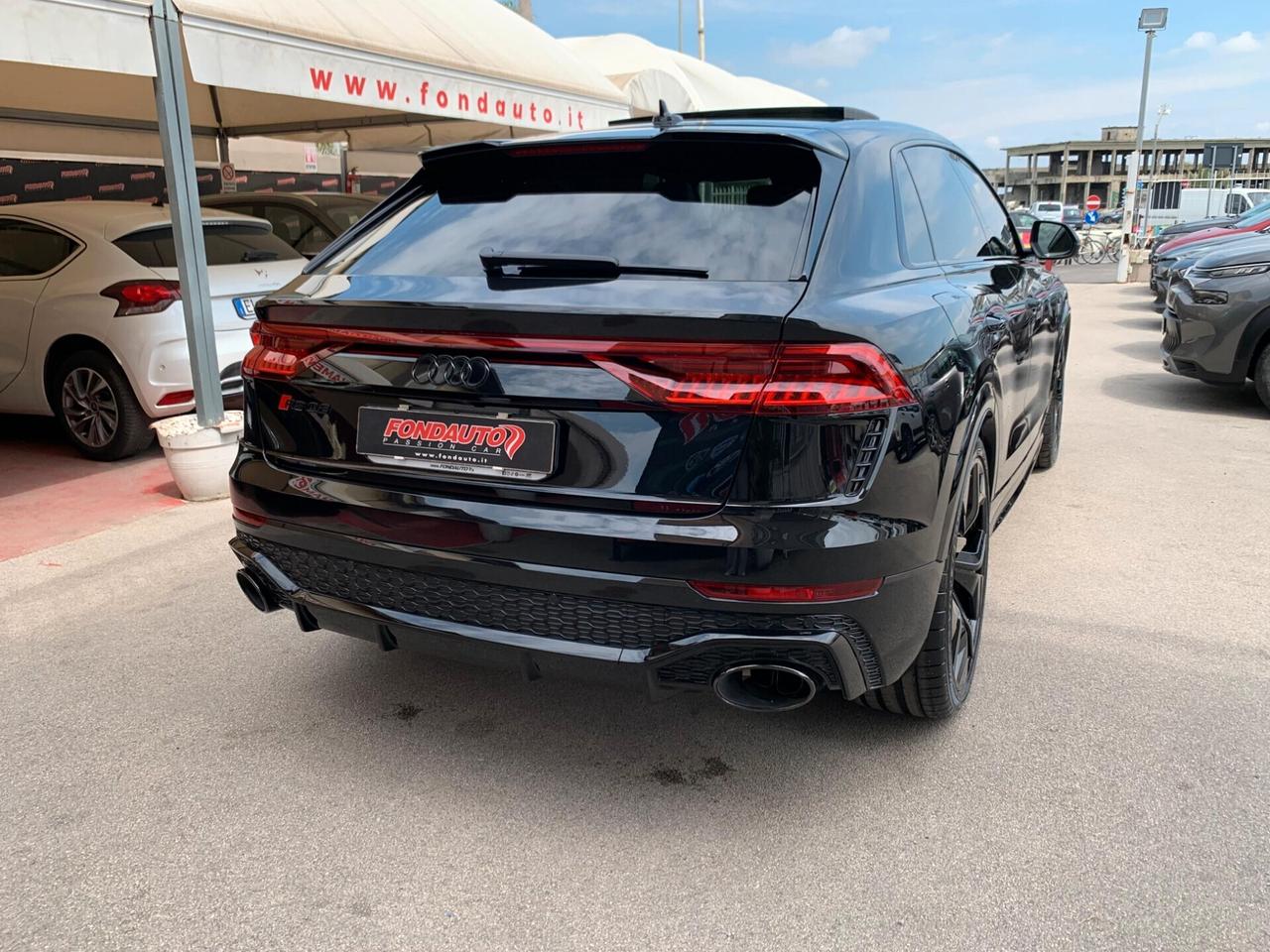 Audi Q8 RS TFSI V8 quattro tiptronic