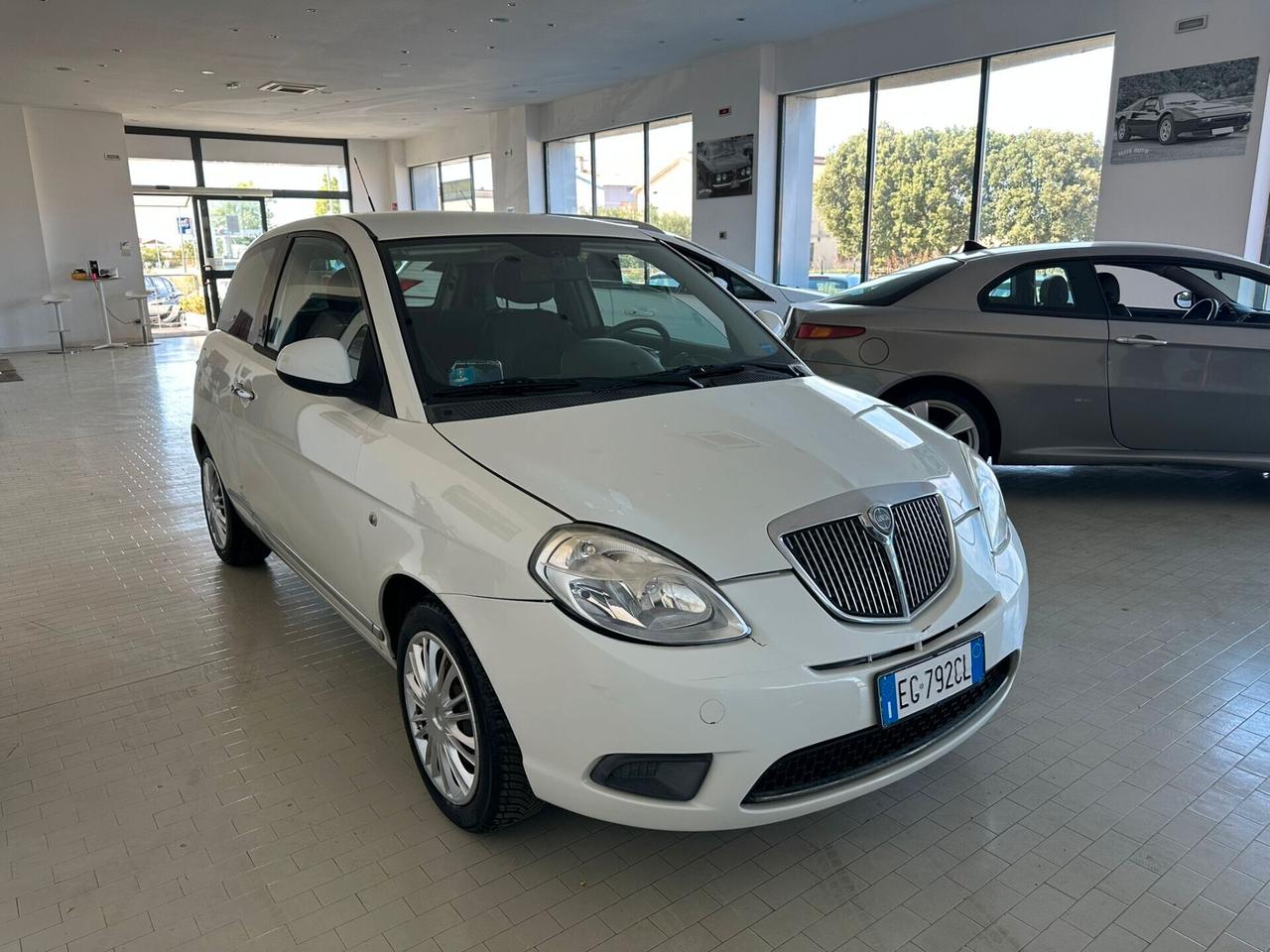 Lancia Ypsilon 1.4 Diva Ecochic GPL
