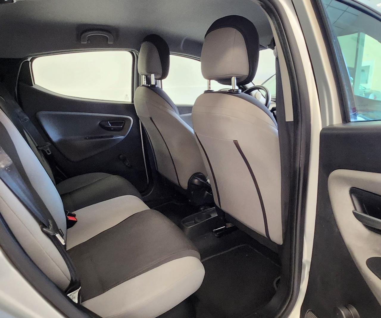 Lancia Ypsilon BENZ/METANO 85CV