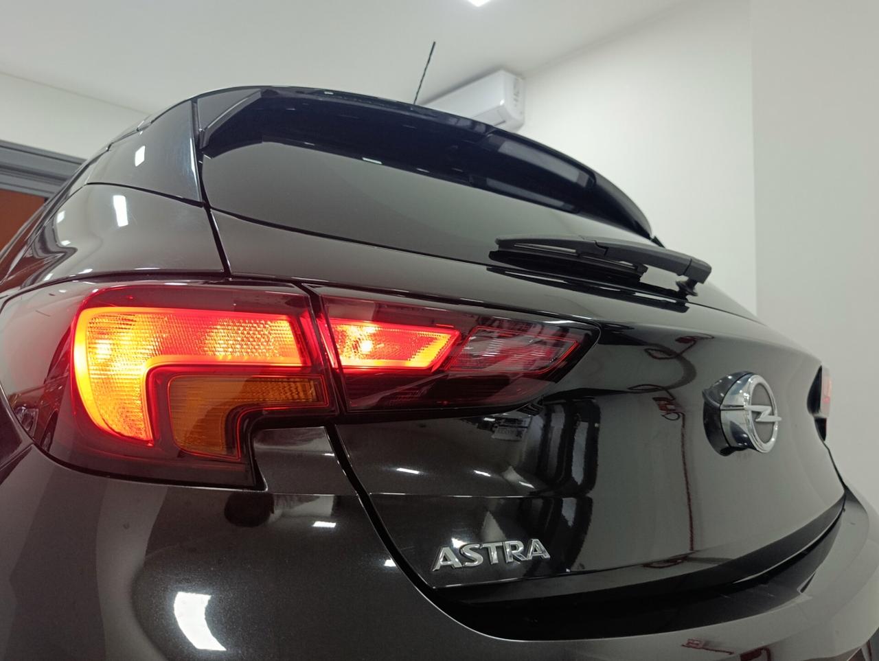 Opel Astra 1.2 Turbo 110 CV S&S 5 porte GS Line