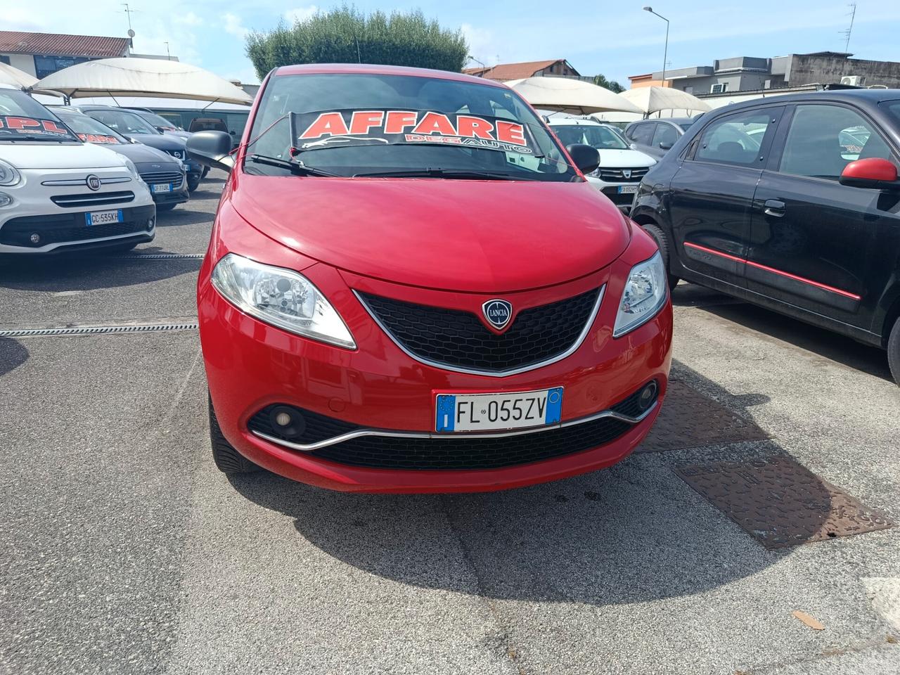 Lancia Ypsilon 0.9 TwinAir 85 CV 5 porte Metano Ecochic Platinum