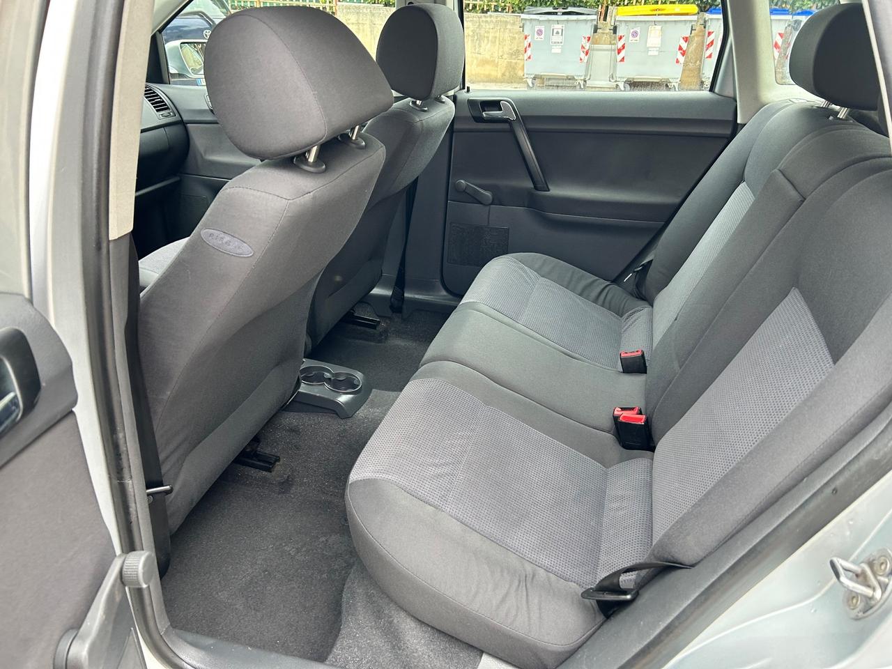 Volkswagen Polo 1.2 12V 5p. Trendline 98000km