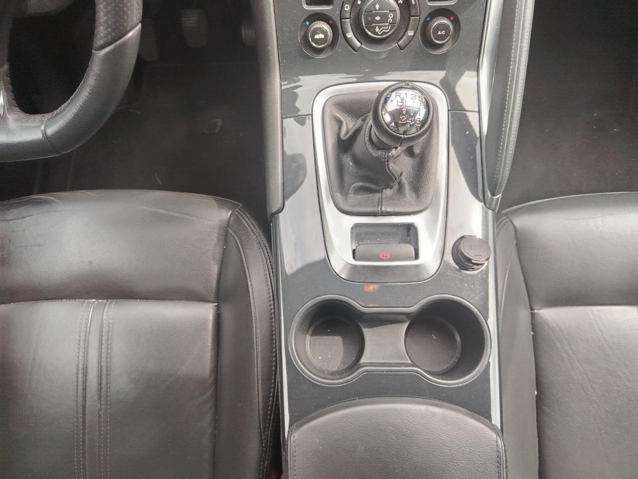 Peugeot 3008 2.0 HDi 150CV Business
