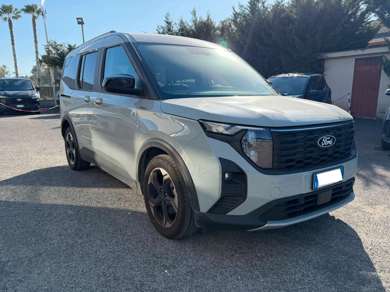 Ford Tourneo Courier 1.0 EcoBoost Active