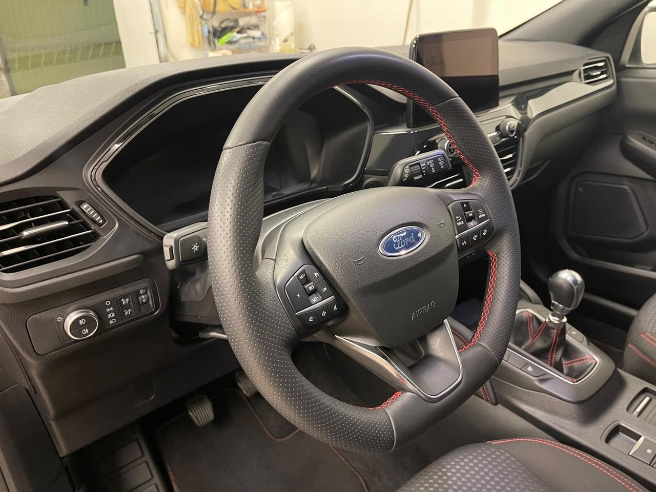 Ford kuga 1.5 120cv st-line nuova