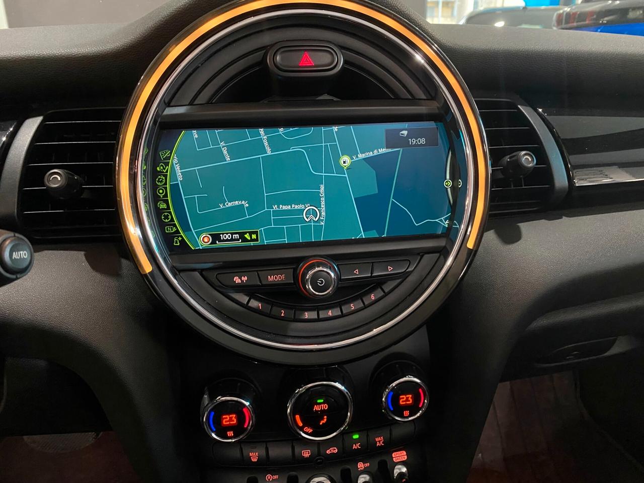 Mini 2.0 Cooper SD aut. Hype Cabrio-2017