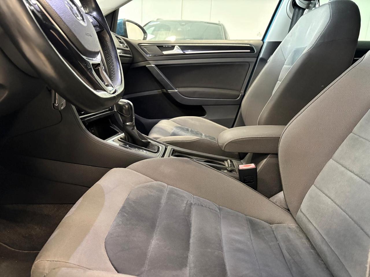 Volkswagen Golf HIGHLINE 1.4 TSI DSG 5p. BMT UNICO PR.