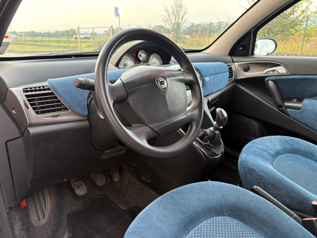 Lancia Ypsilon 1.2 Benzina 60CV NEOPATENTATI