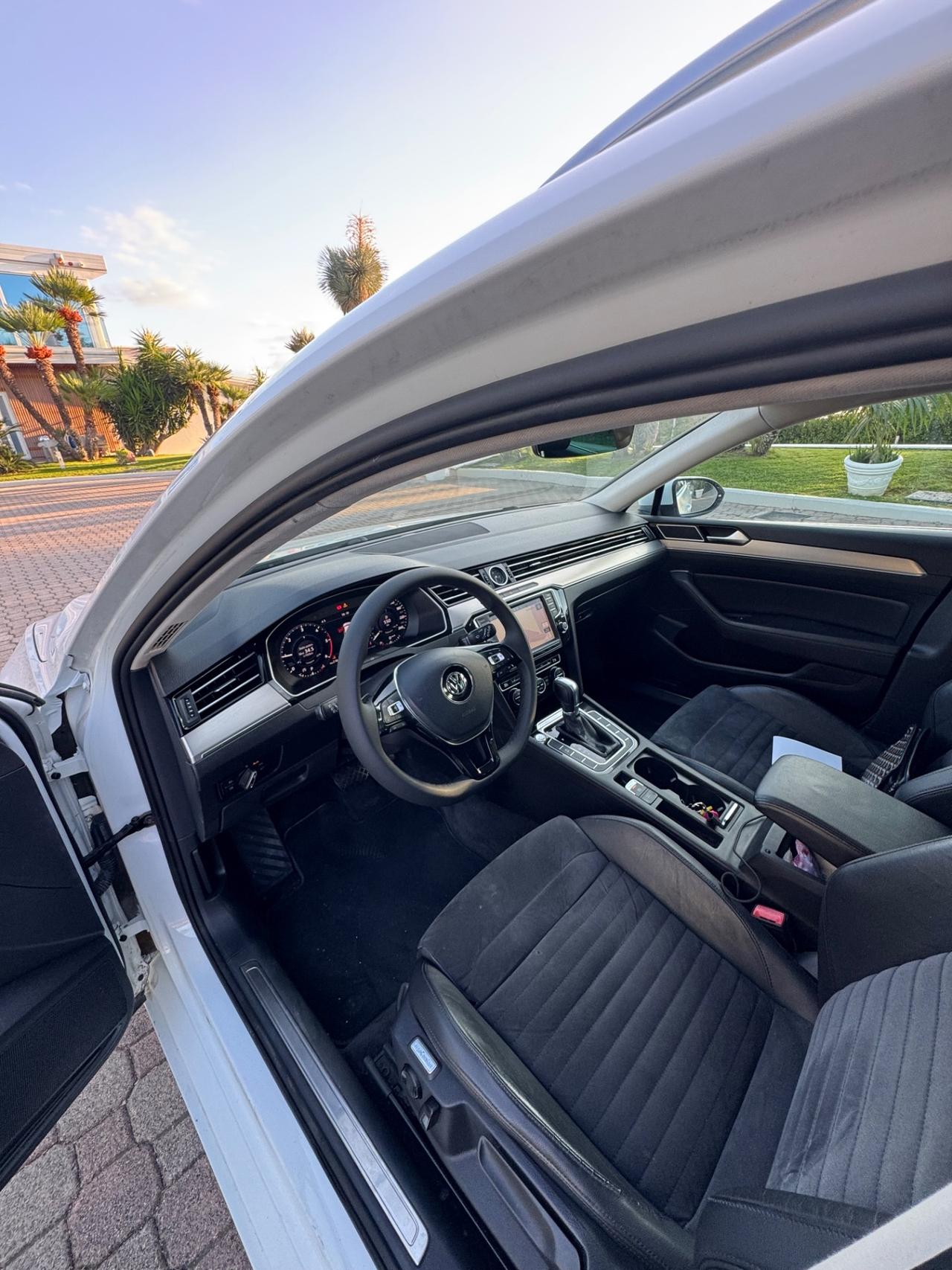 Volkswagen Passat Variant 2.0 TDI 190 CV DSG Highline BlueMotion Tech.