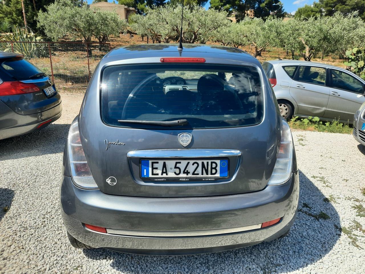 Lancia Ypsilon citroen C3
