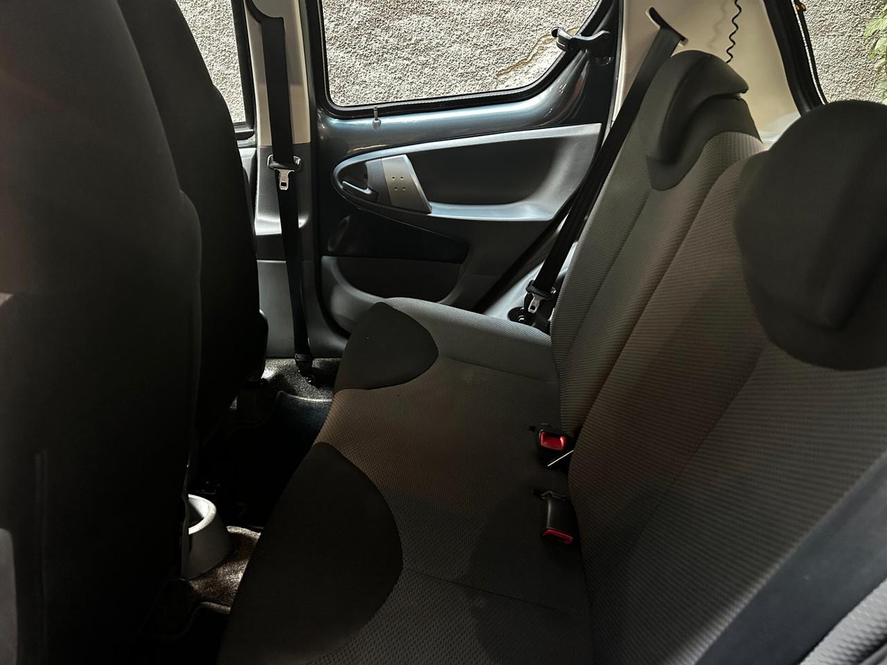 Toyota Aygo 1.0 12V VVT-i 5 porte Sound