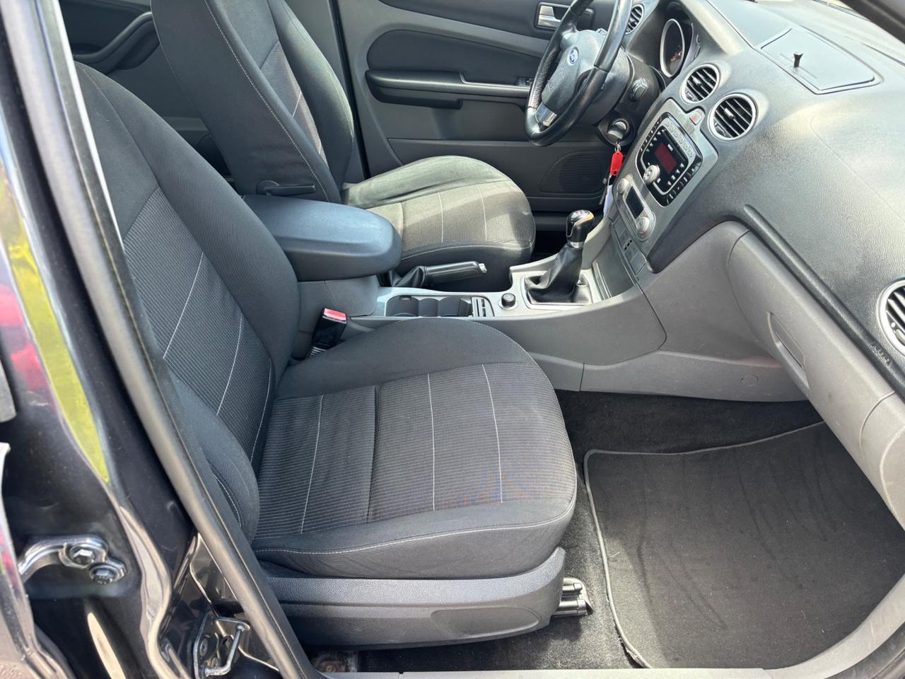 Ford Focus 1.6 TDCi (110CV) 5p. Tit. DPF
