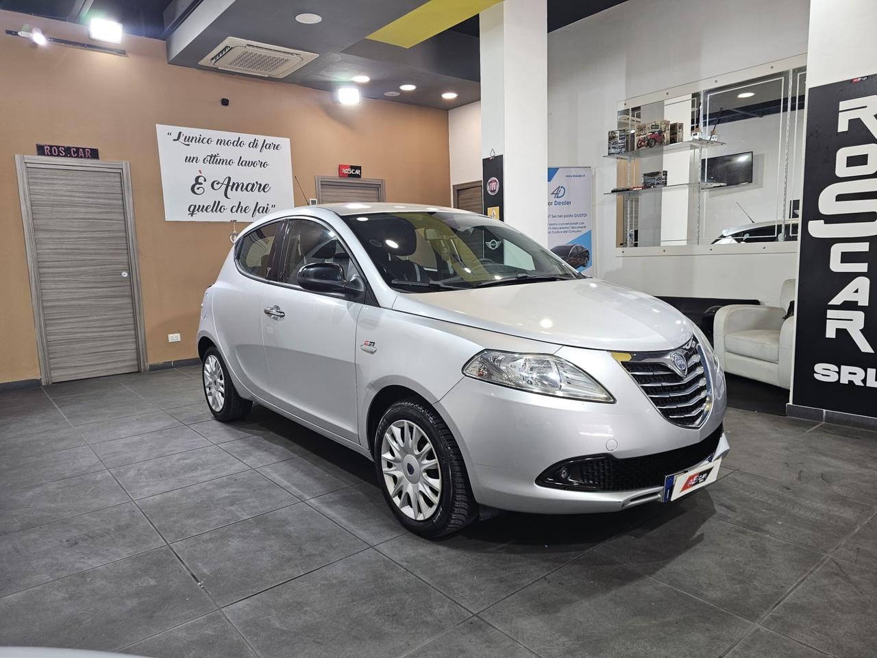 Lancia Ypsilon 1.2 GPL 69cv