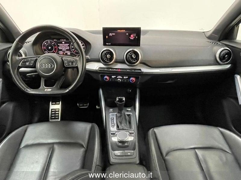 Audi Q2 35 TDI quattro S tronic Identity Black