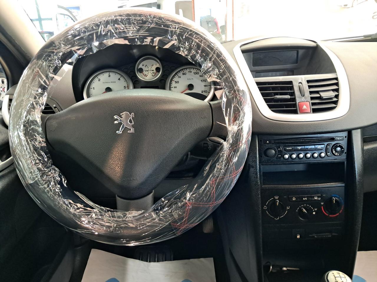 Peugeot 207 1.4 HDi 70CV 5p. X Line