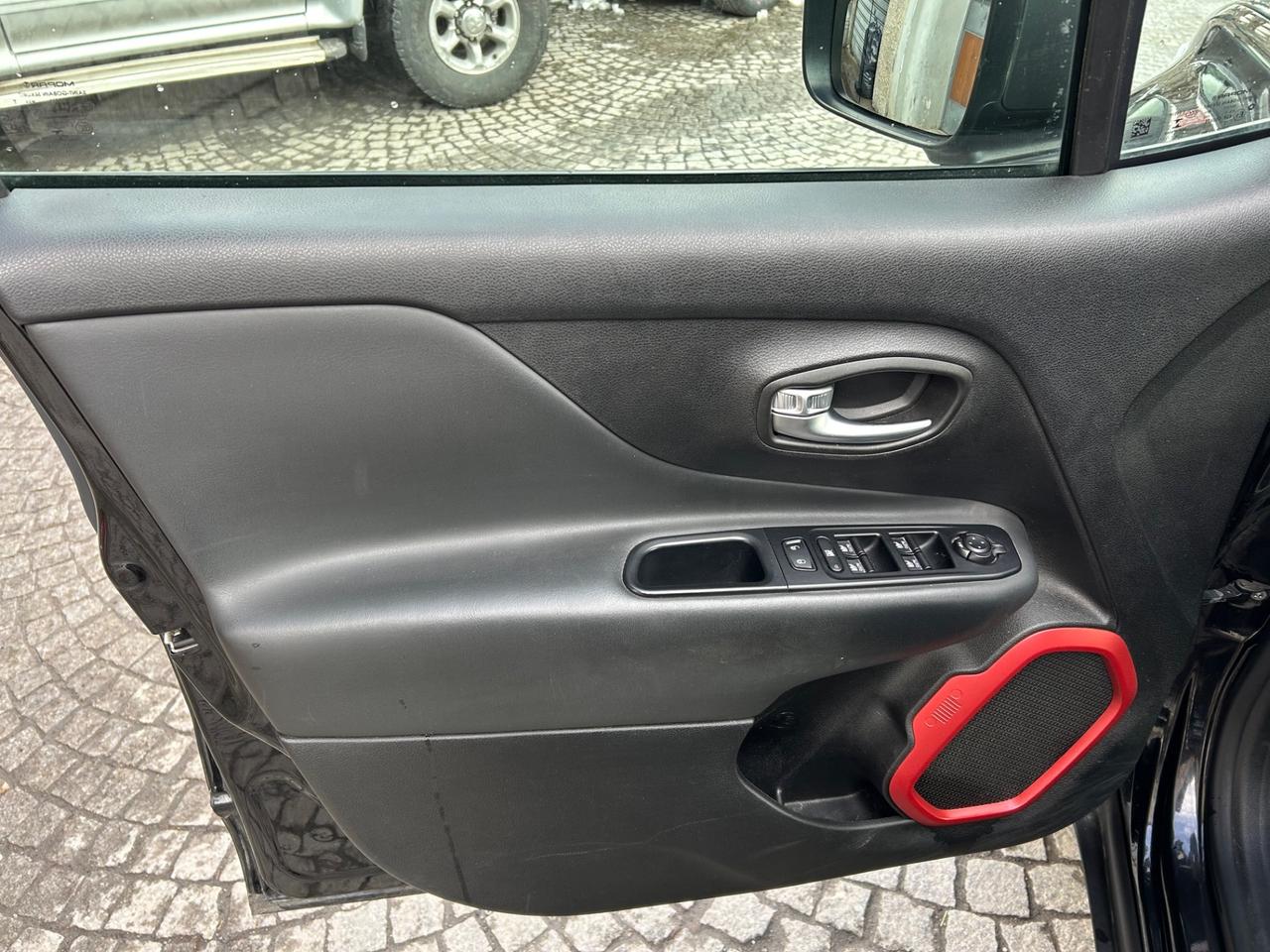 Jeep Renegade 2.0 Mjt 170CV 4WD Active Drive Low Trailhawk