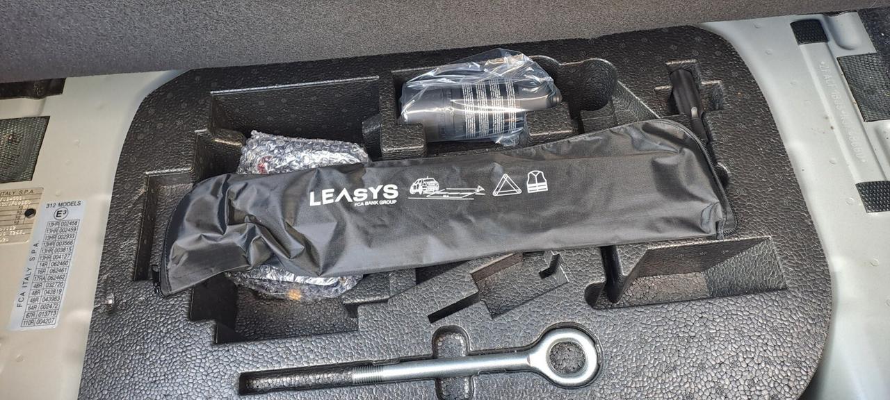 Fiat 500 1.0 70 Hybrid Cult KM. 17.000 CERTIFICATI - UNICO PROPRIETARIO - AUTO PER NEOPATENTATI!