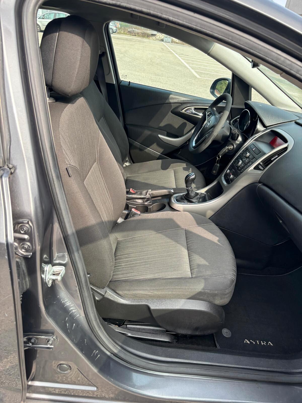 Opel Astra 1.4 100CV Sports Tourer Cosmo UNICO PROPRIETARIO