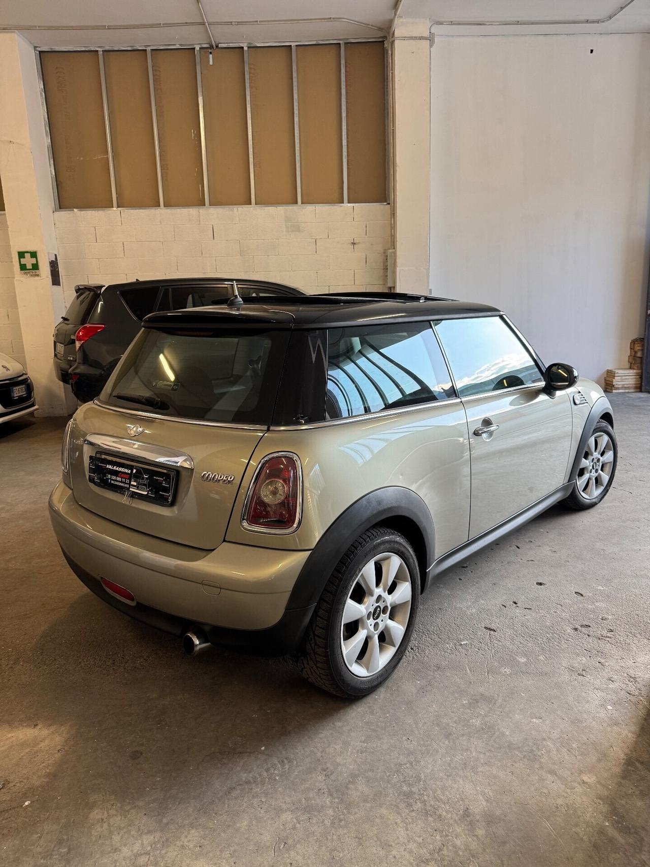 Mini 1.6 16V Cooper Chili