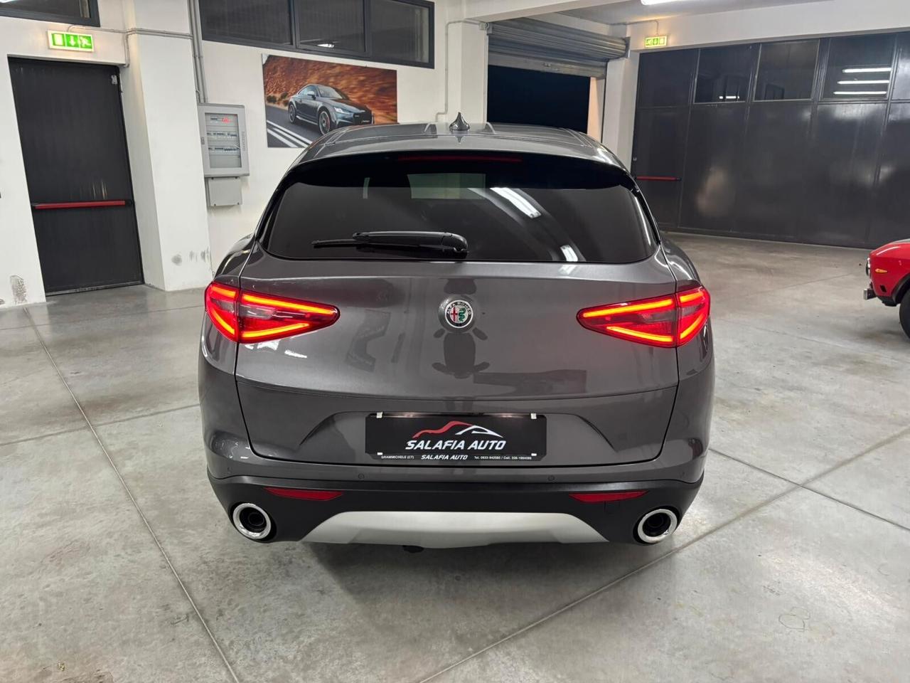Alfa Romeo Stelvio 2.2 Turbodiesel 160 CV AT8 RWD Business