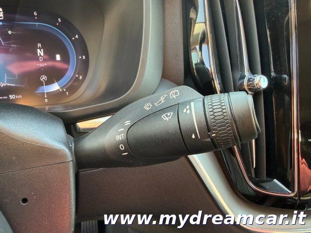VOLVO XC60 B4 (d) automatico Core