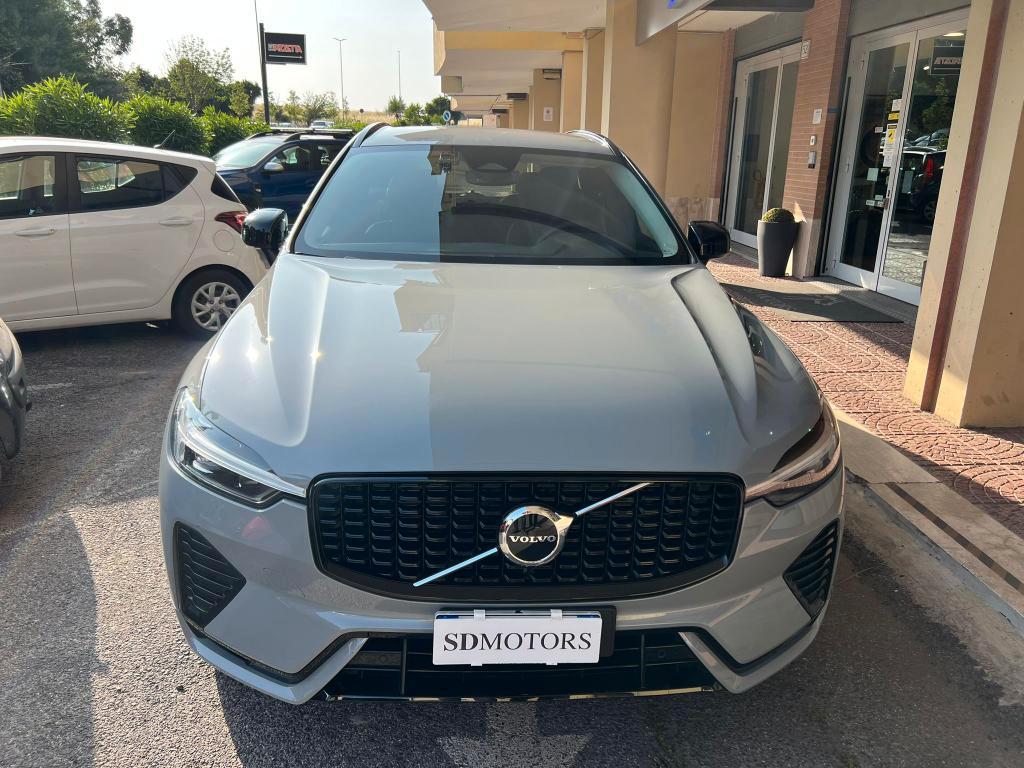 Volvo XC60 2.0 b4 Plus Dark auto