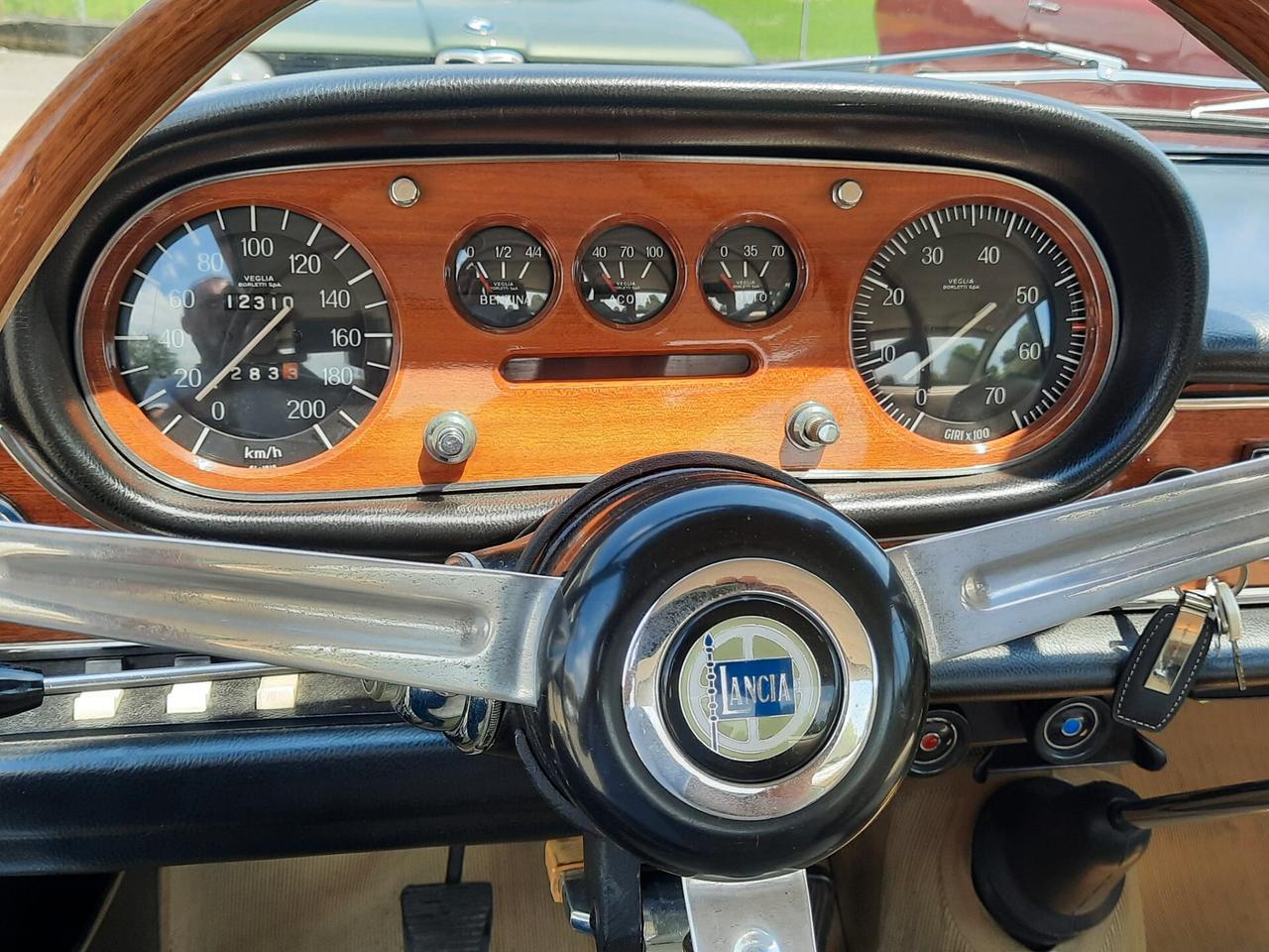 Lancia Flavia Coupè 1800 del 1966 ( modello ad iniezione )