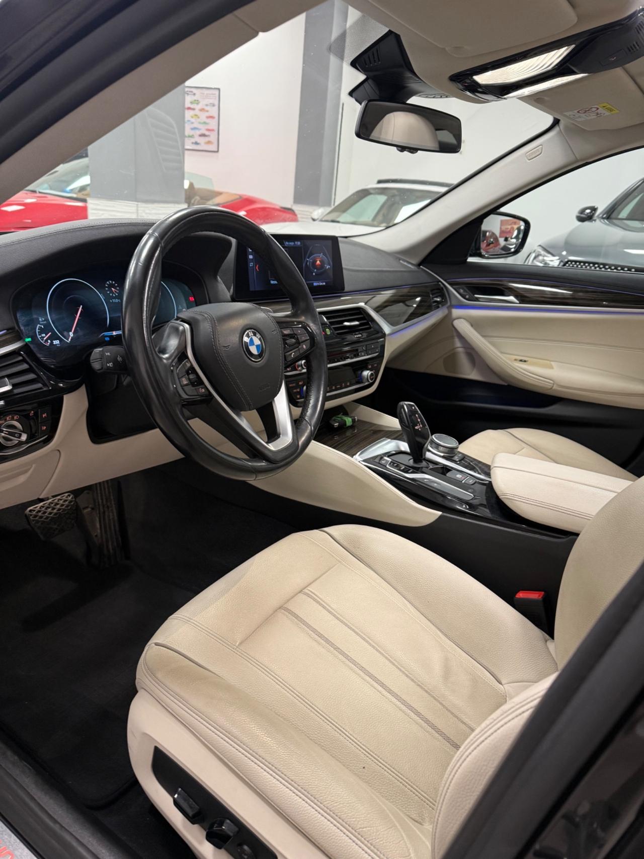 Bmw 520 520d xDrive Luxury