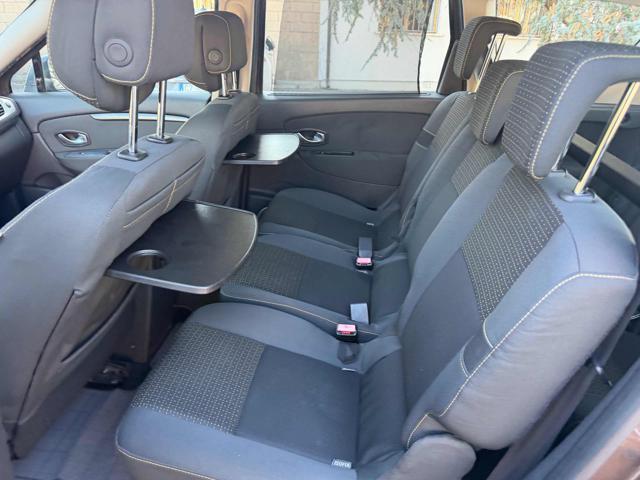 RENAULT Scenic 7posti 1.5 dCi 110CV senza nessun lavoro da fare