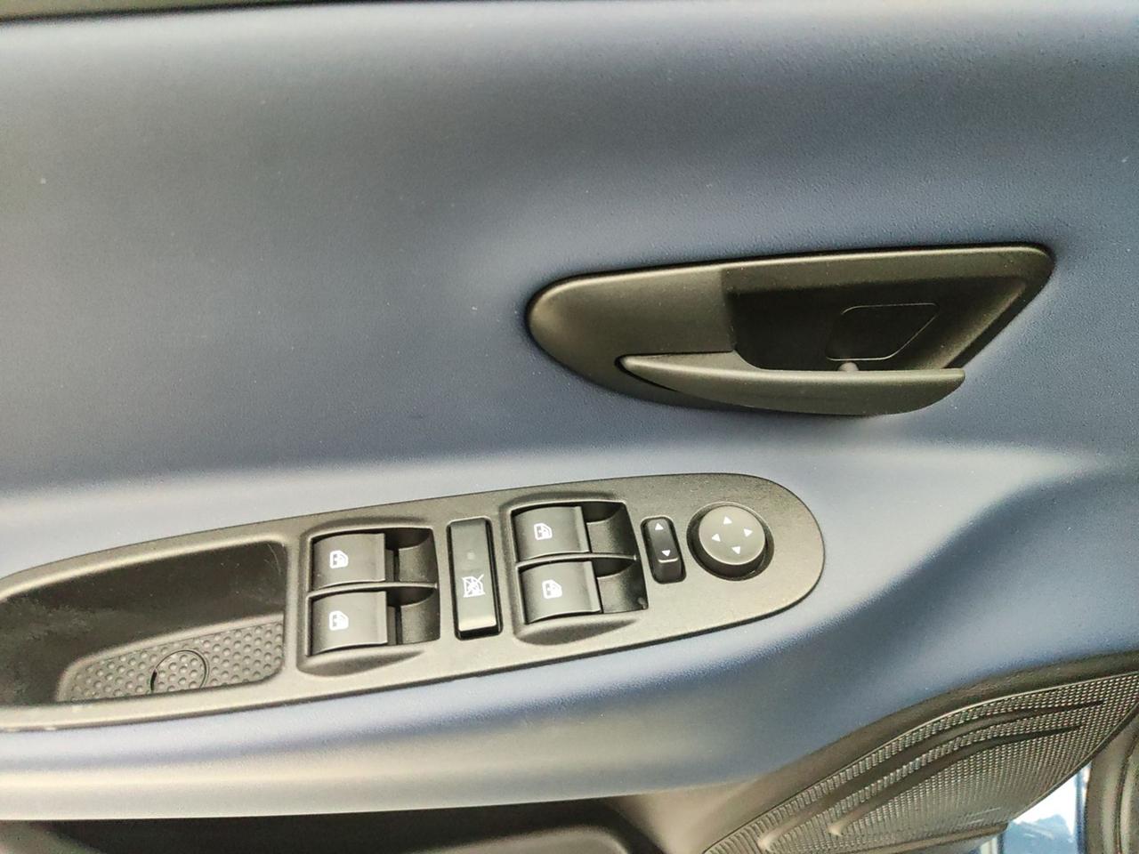 LANCIA Ypsilon III 2021 1.0 70CV HYBRID PLATINO