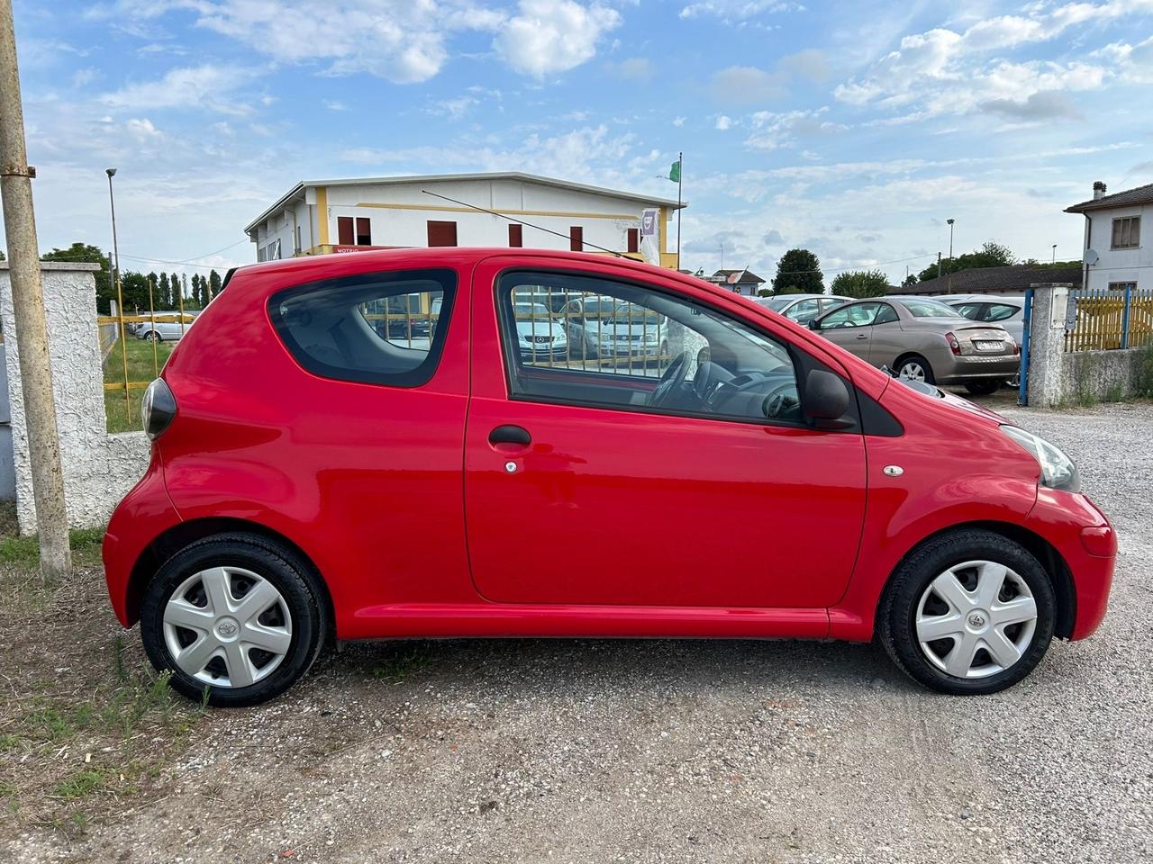Toyota Aygo 1.0 12V VVT-i 3 porte Sol