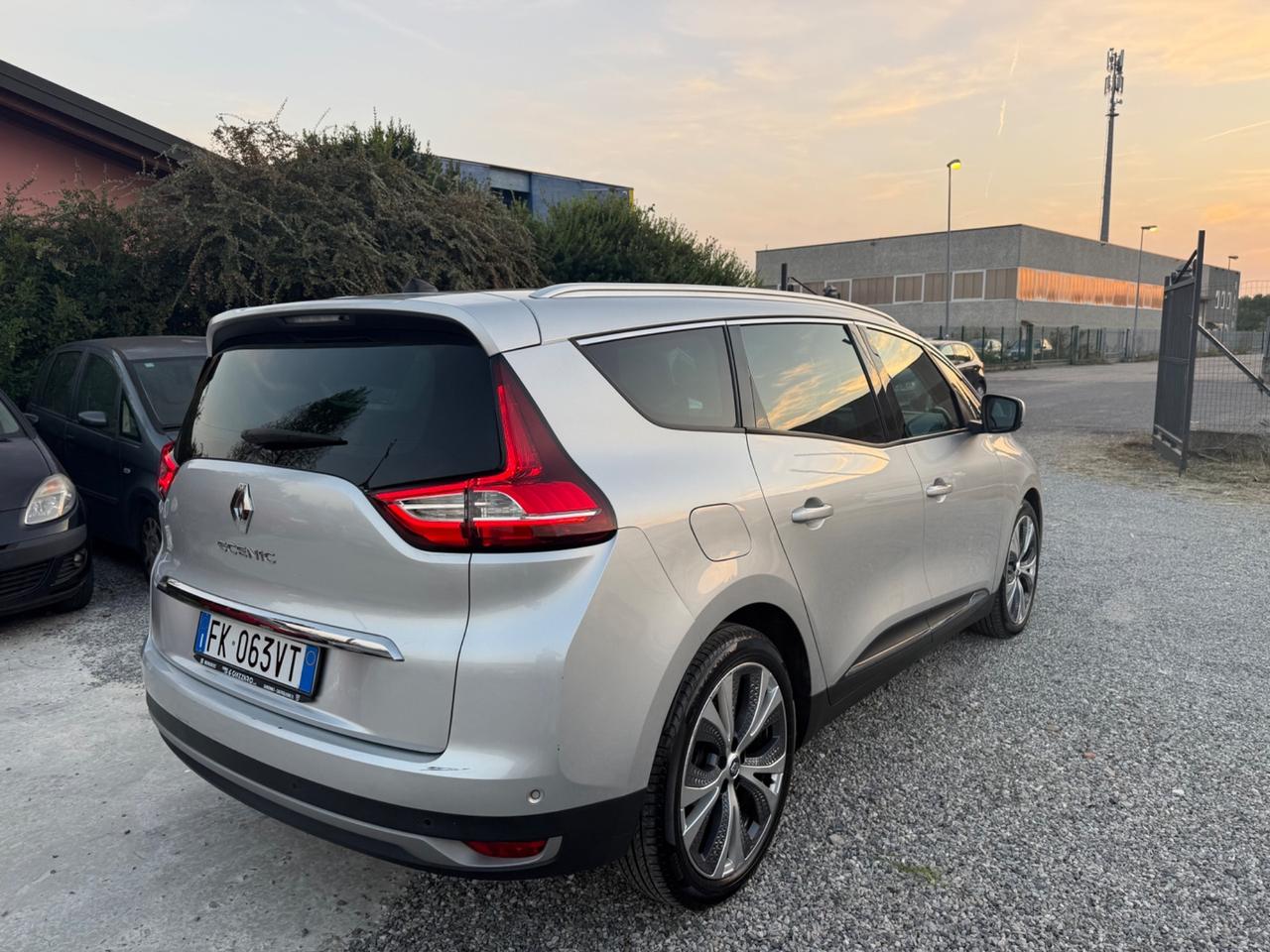 Renault Grand Scenic dCi 130 CV Energy Initiale Paris