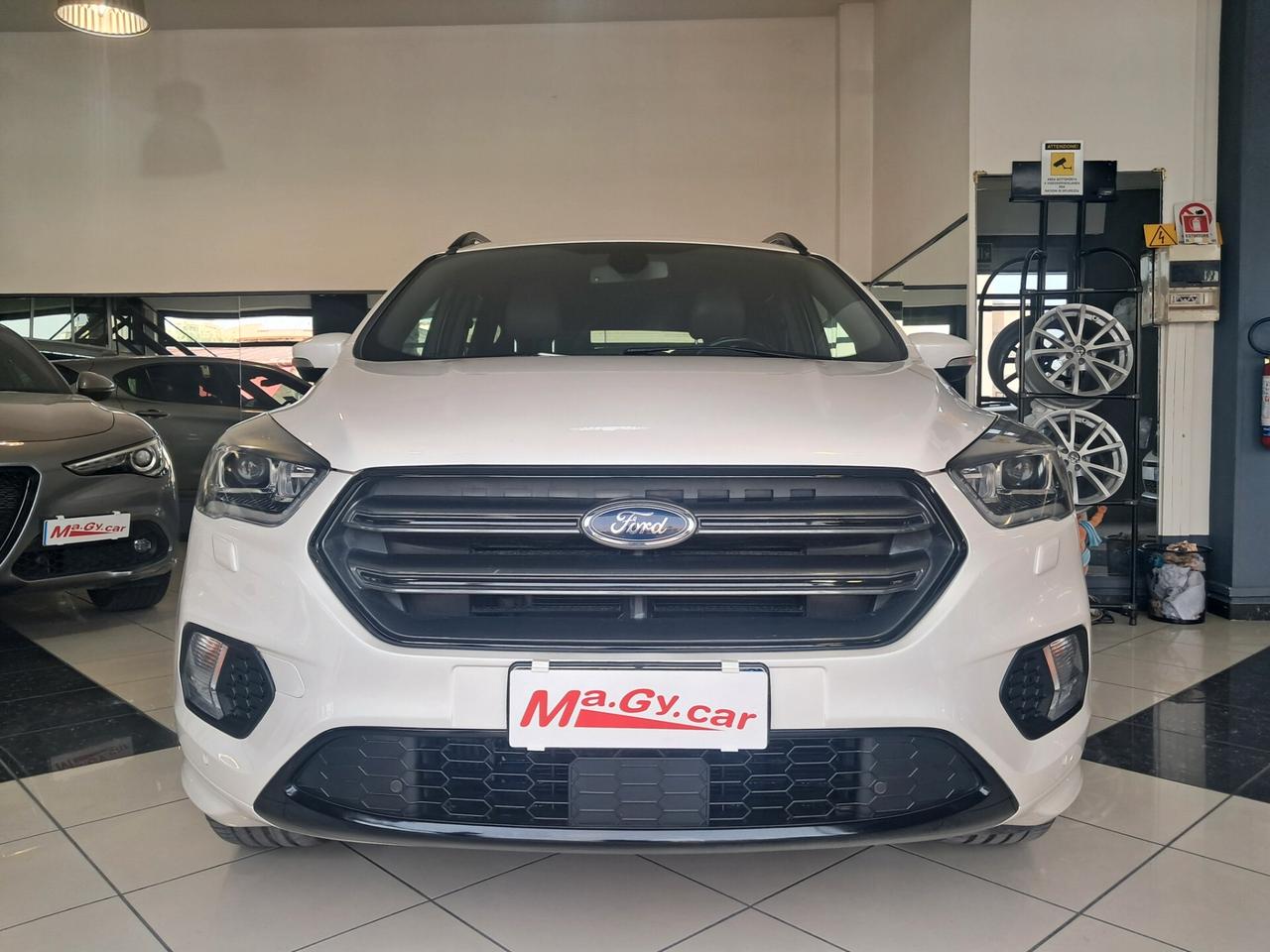 Ford Kuga 1.5 TDCI 120 cv ST-Line